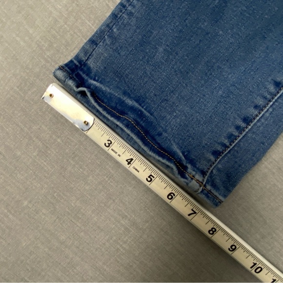 American Eagle Hi-Rise Skinny Kick Jeans Sz 4 Next Level Stretch - Picture 12 of 12